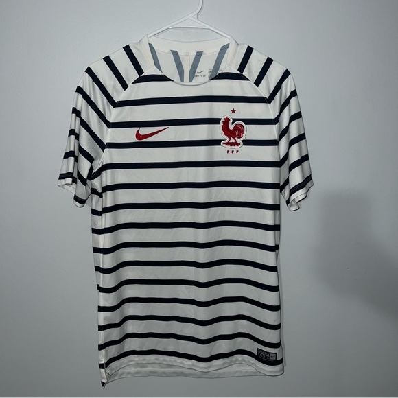 France National Team Jersey Men Medium White Nike 2018 2019 Football Stripes NWT - Picture 1 of 7